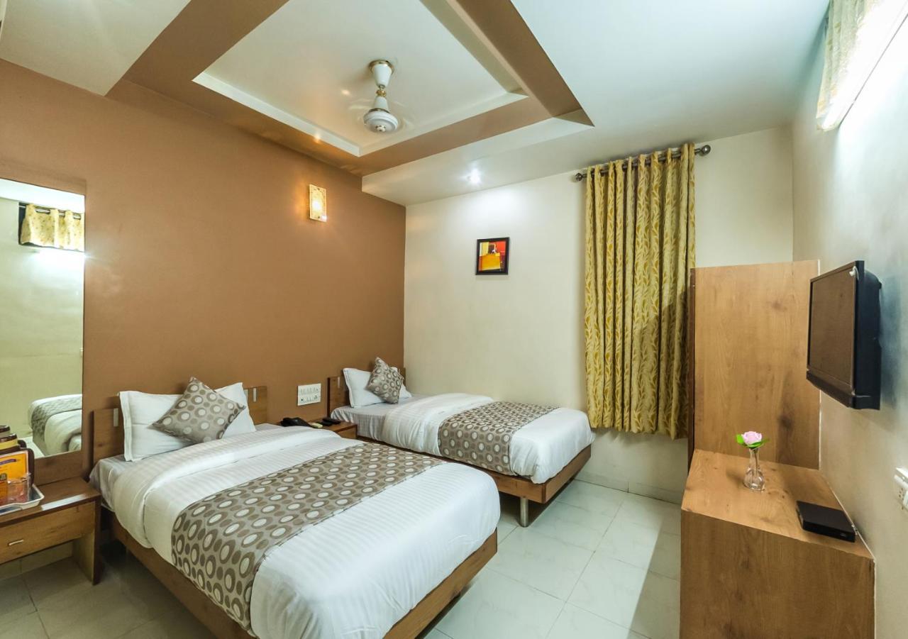 Hotel Rudra Regency Ahmadábád Exteriér fotografie